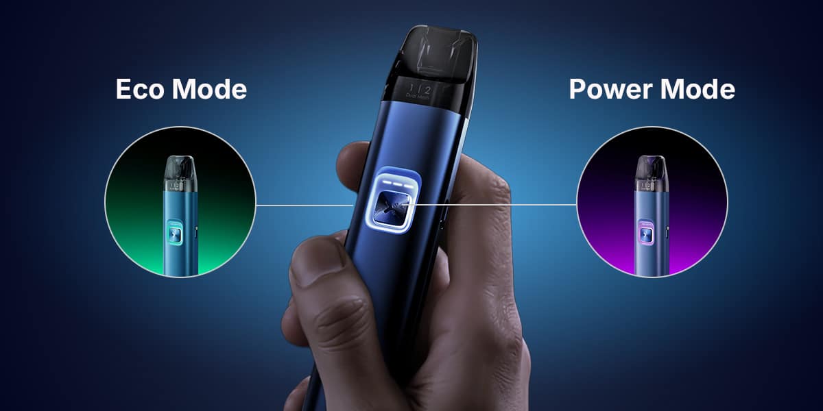 Blaue Pod-Vape in der Hand mit Display und Taste, Anzeige Eco Mode und Power Mode, 20 mg