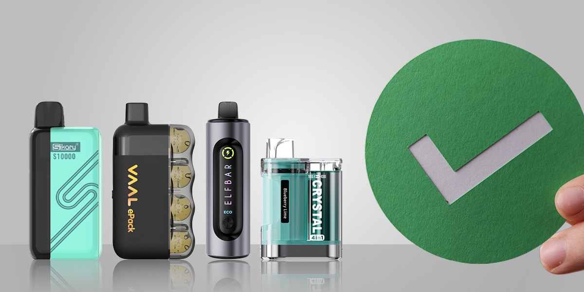 Mehrere Vape-Geräte und Pods: Sikary S10000, Vaal pack, Elfbar ECO und SKE Crystal 4in1 Blueberry Lime, 20 mg, neben grünem Haken
