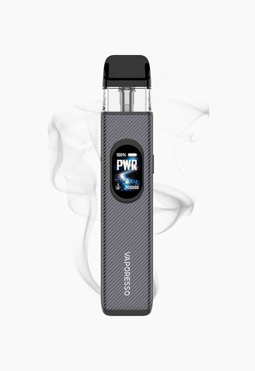 Vaporesso PWR Pod Vape en gris avec écran et pod transparent, photo du produit avec de la vapeur, 20 mg